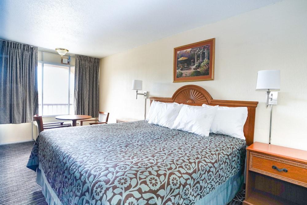 Days Inn By Wyndham Lake City I-75 Εξωτερικό φωτογραφία